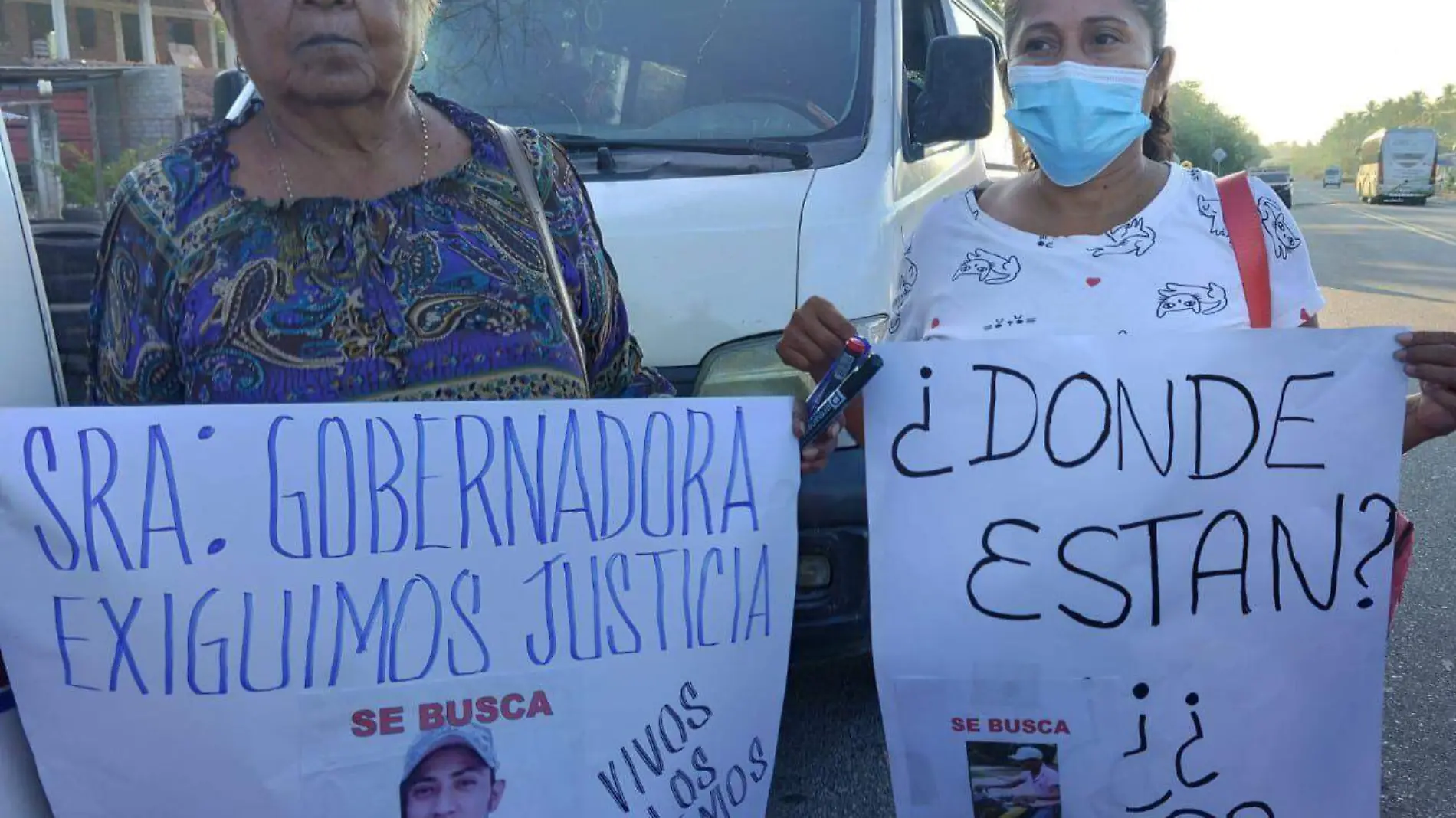 bloqueo-joven desaparecido-familiares